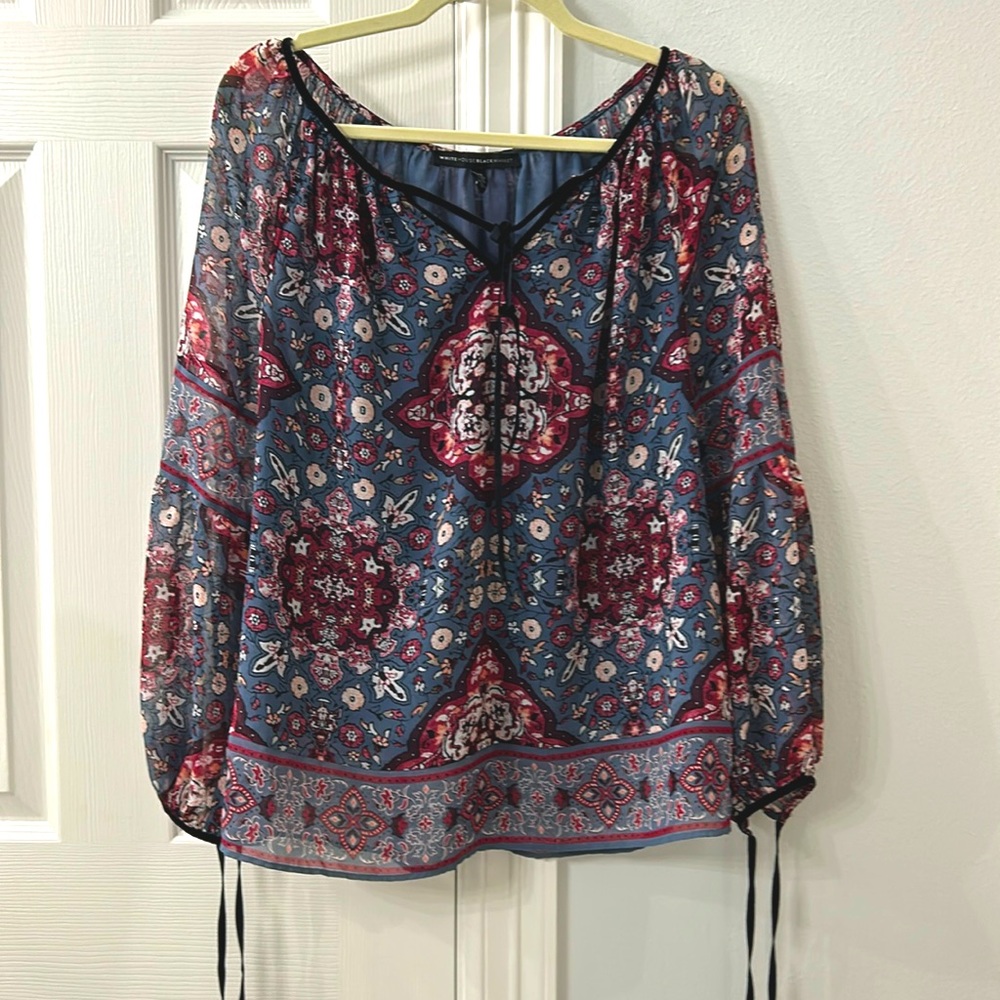 White House black Market top 12P